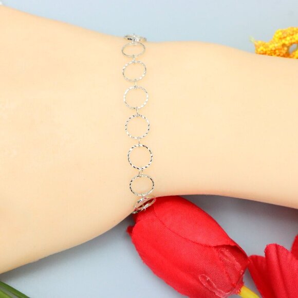 "Elegant & Trendy Bracelet, A Perfect Gift for Women, Thoughtful, EVCH1830 - Picture 3 of 10